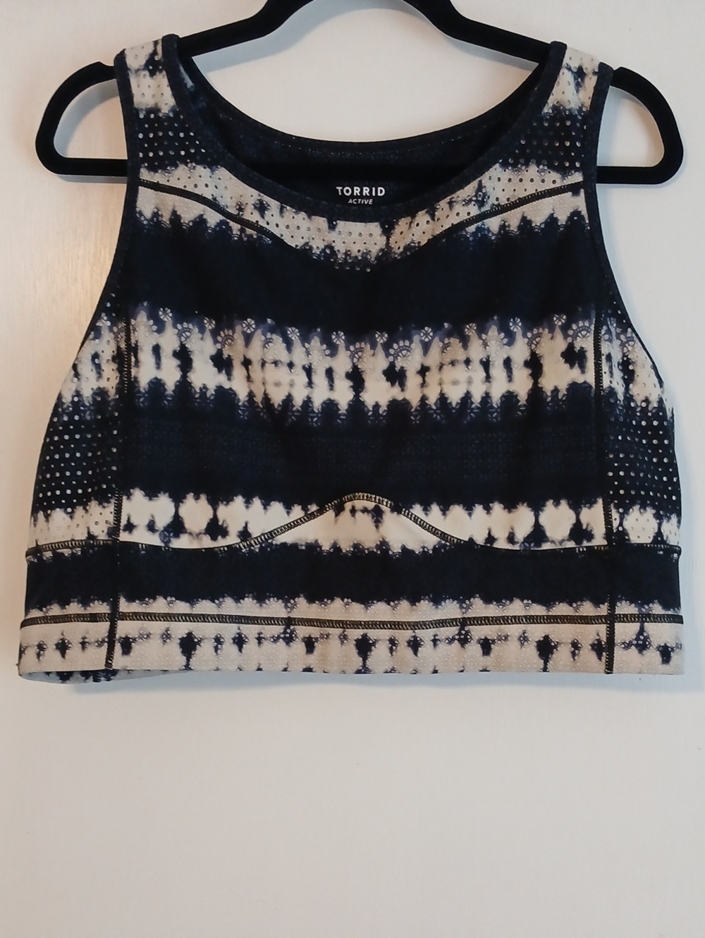 Torrid Active Black & White Tie-Dye Sports Bra in Size 3X